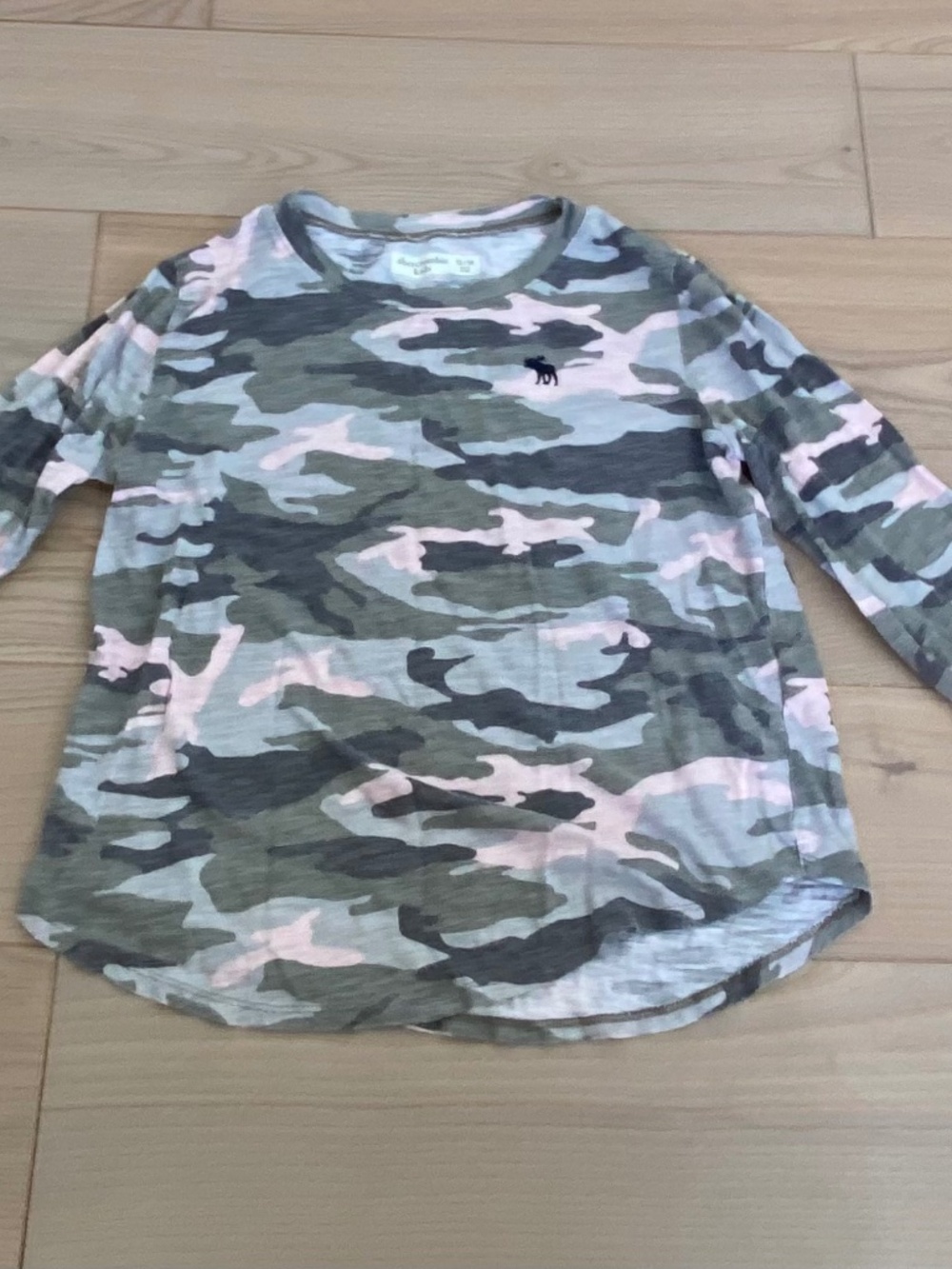 Abercrombie Kids Girls’ Size 13/14 Camo Print Long Sleeve Shirt